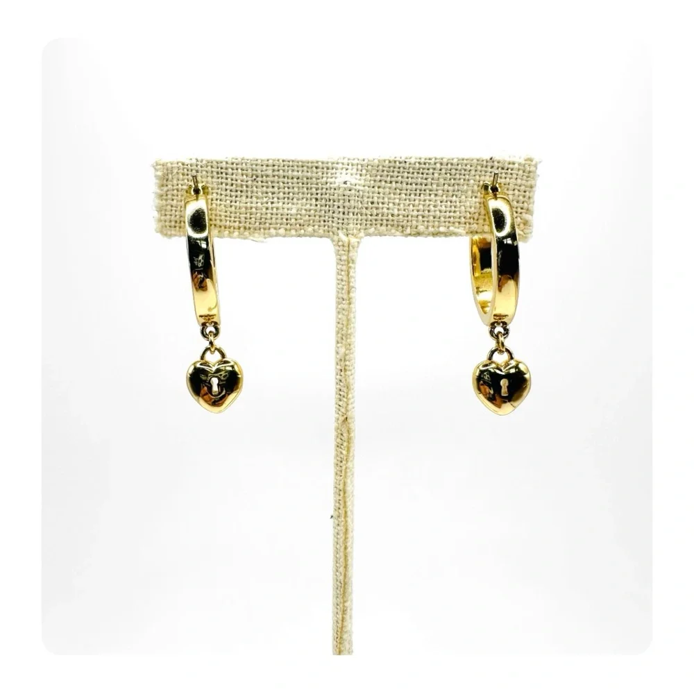 ★ NWT Ann Taylor “heart lock” Hoops - Golden ★ - Picture 7 of 14